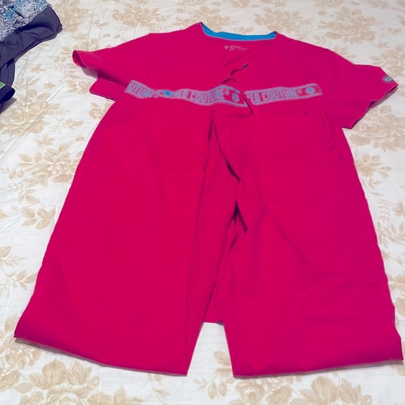 Scrubs. Small/Xsmall - Picture 6 of 10